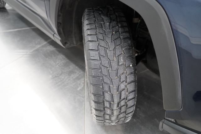 Used 2023 Toyota RAV4 XLE w/ Convenience Package image 72