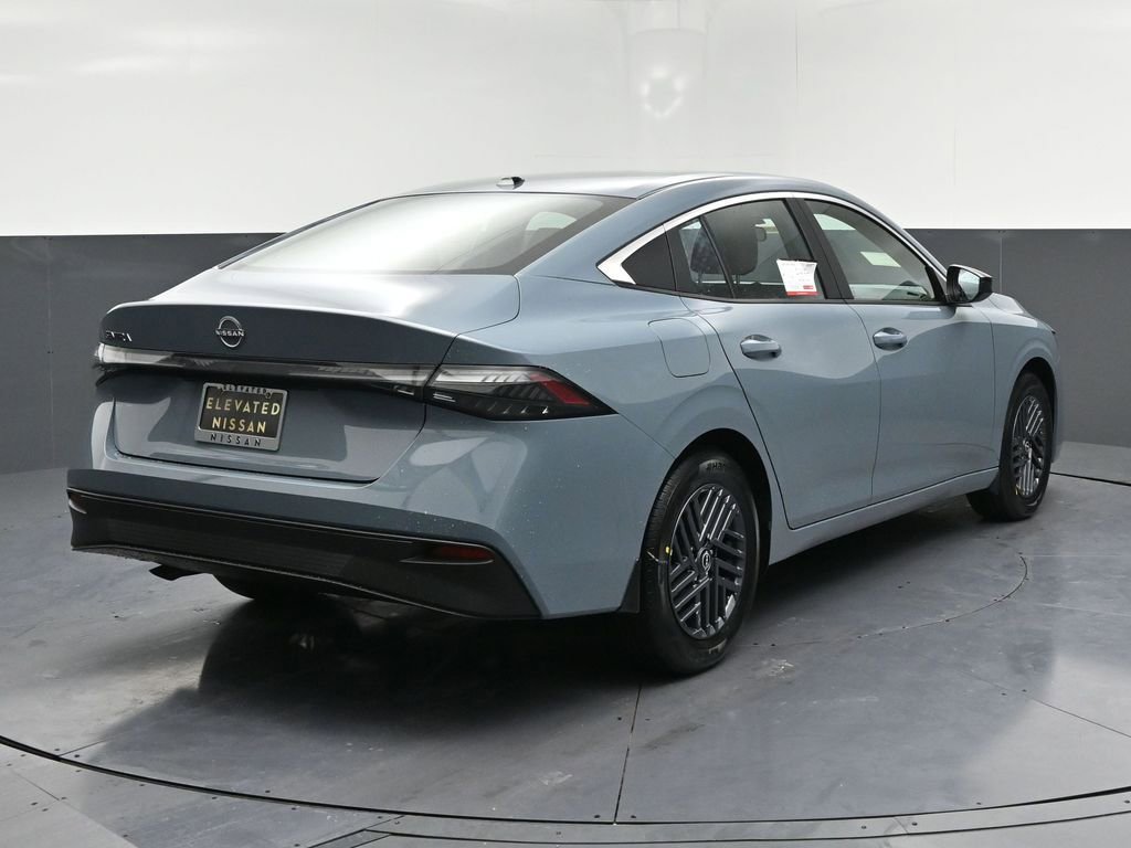 New 2026 Nissan Sentra SV w/ Floor Mat Package FWD image 4