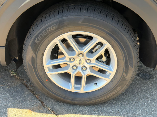 New 2027 Ford Explorer Active w/ Active Comfort Package RWD image 20