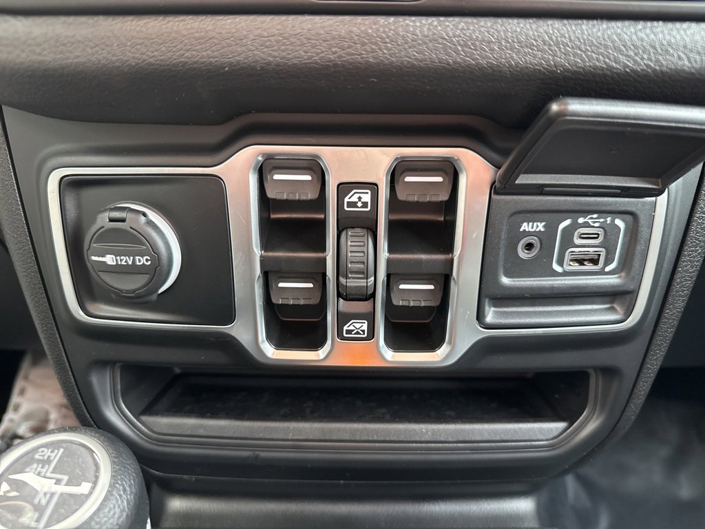 New 2025 Jeep Wrangler Sport S image 24