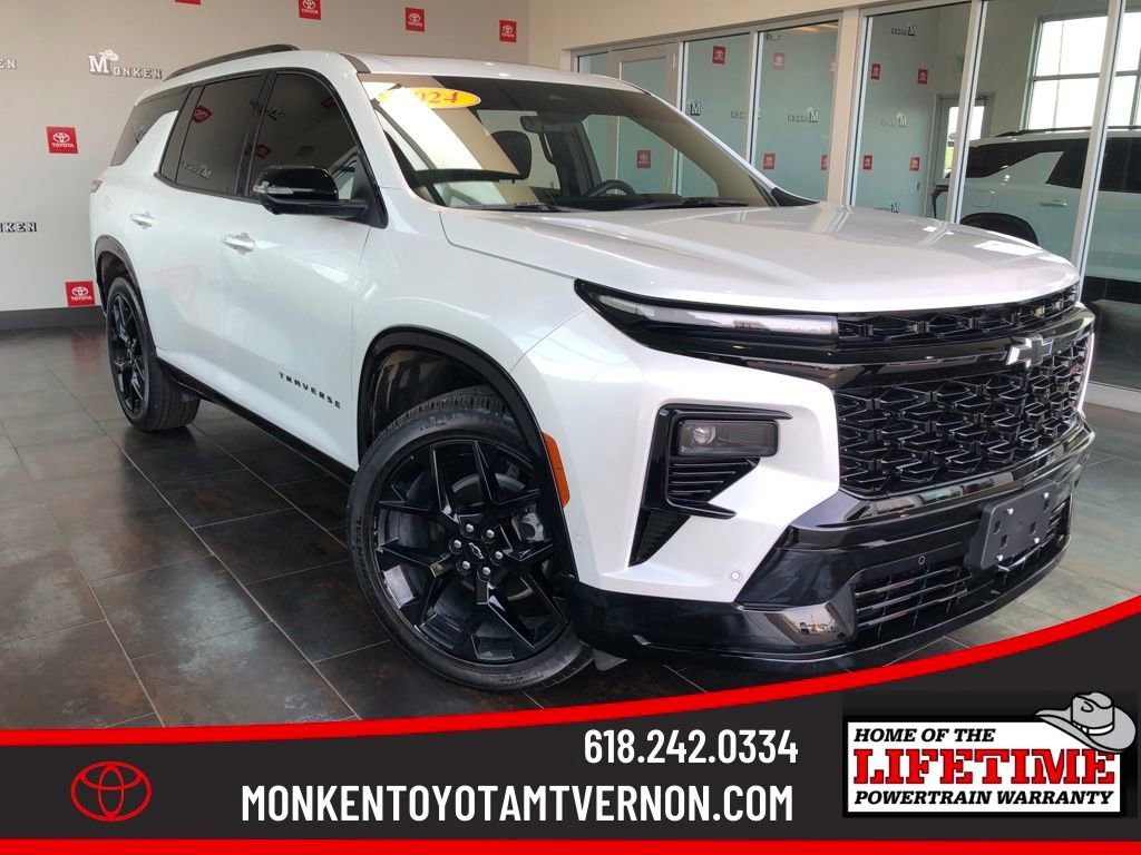 Used 2024 Chevrolet Traverse RS video 1