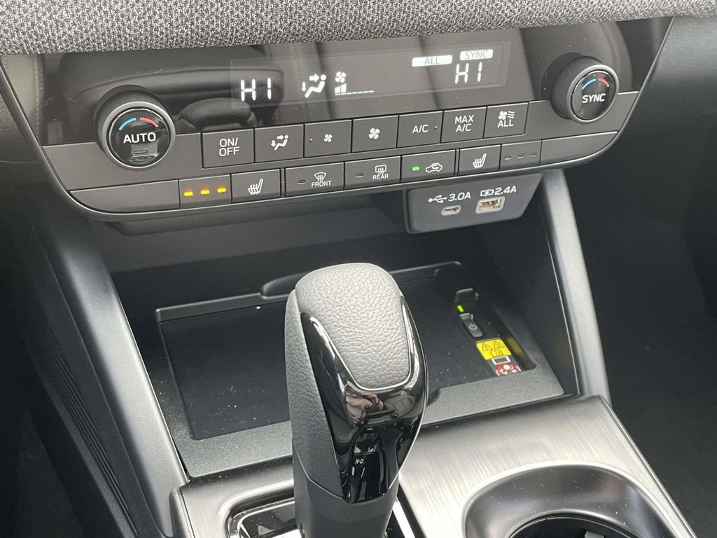 New 2026 Subaru Outback Limited AWD/4WD image 27
