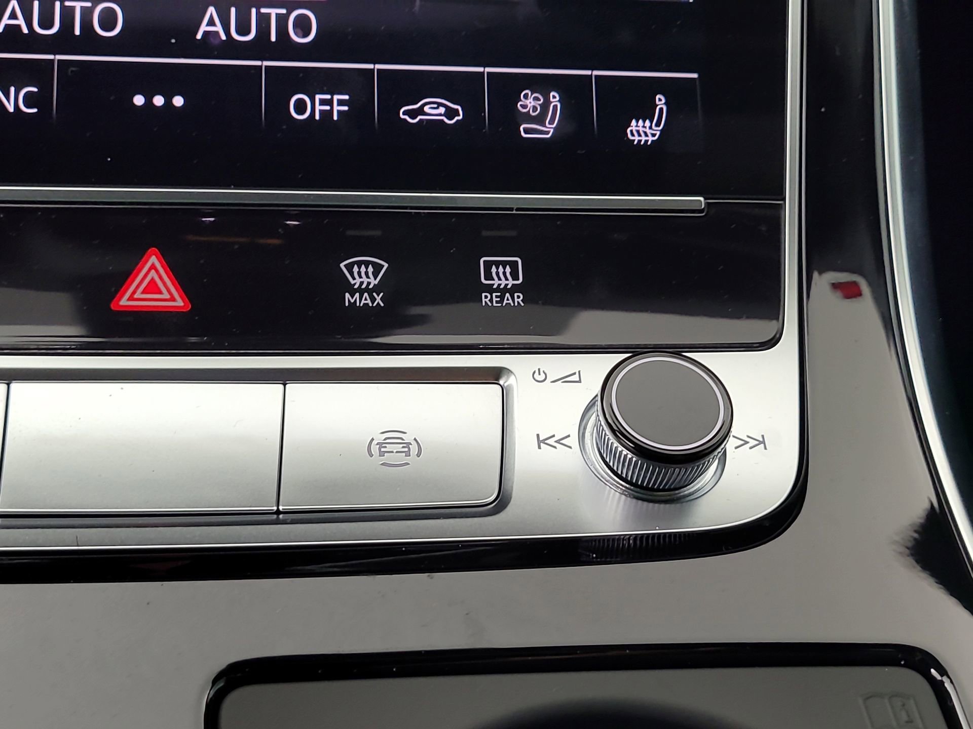 New 2025 Audi Q8 Premium Plus image 33