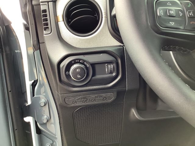 New 2026 Jeep Gladiator Sport image 15