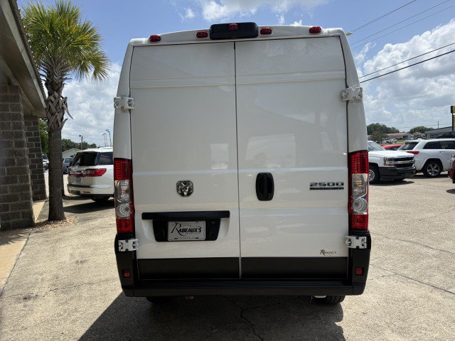 Used 2025 RAM ProMaster 2500 w/ Convenience Group FWD image 7