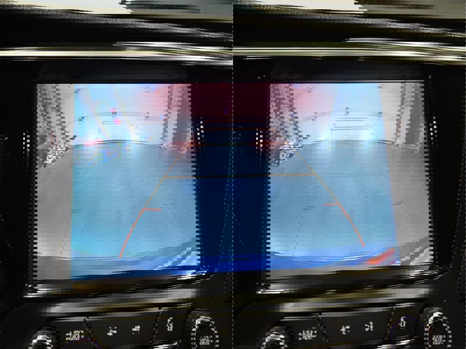 Used 2020 Buick Envision Premium image 17