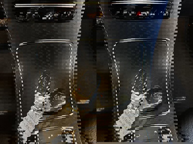 Used 2021 Mercedes-Benz GLC 300 4MATIC image 29