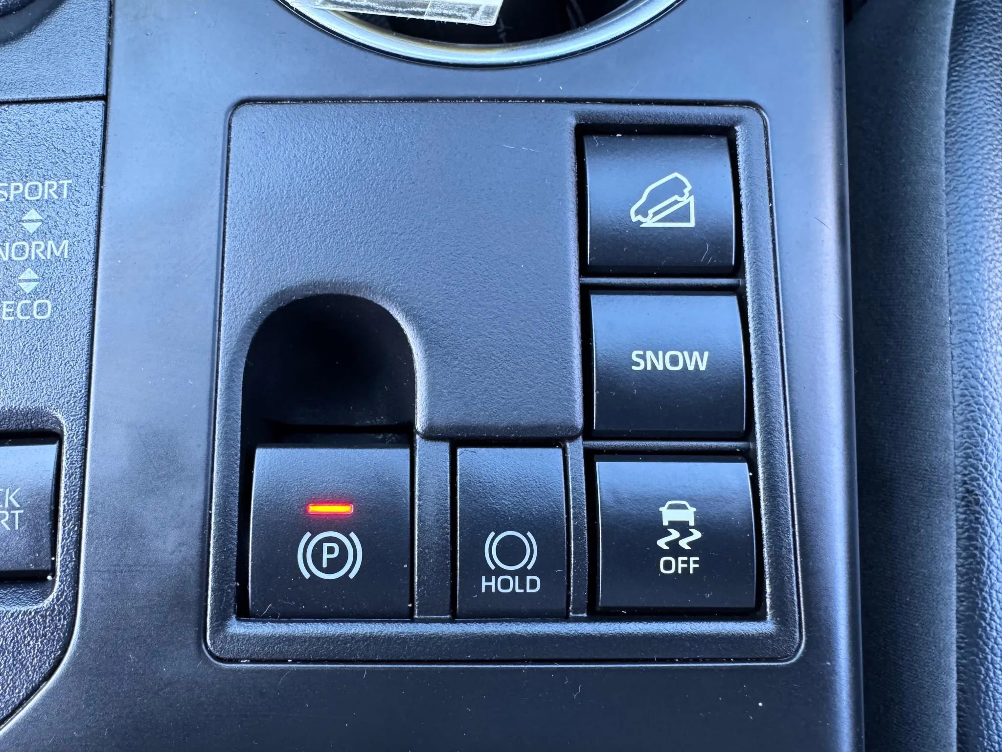 Used 2024 Toyota Highlander XLE image 29