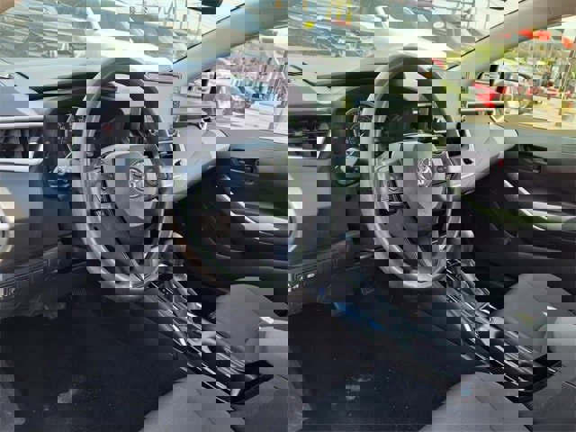 Used 2022 Toyota Corolla LE image 10