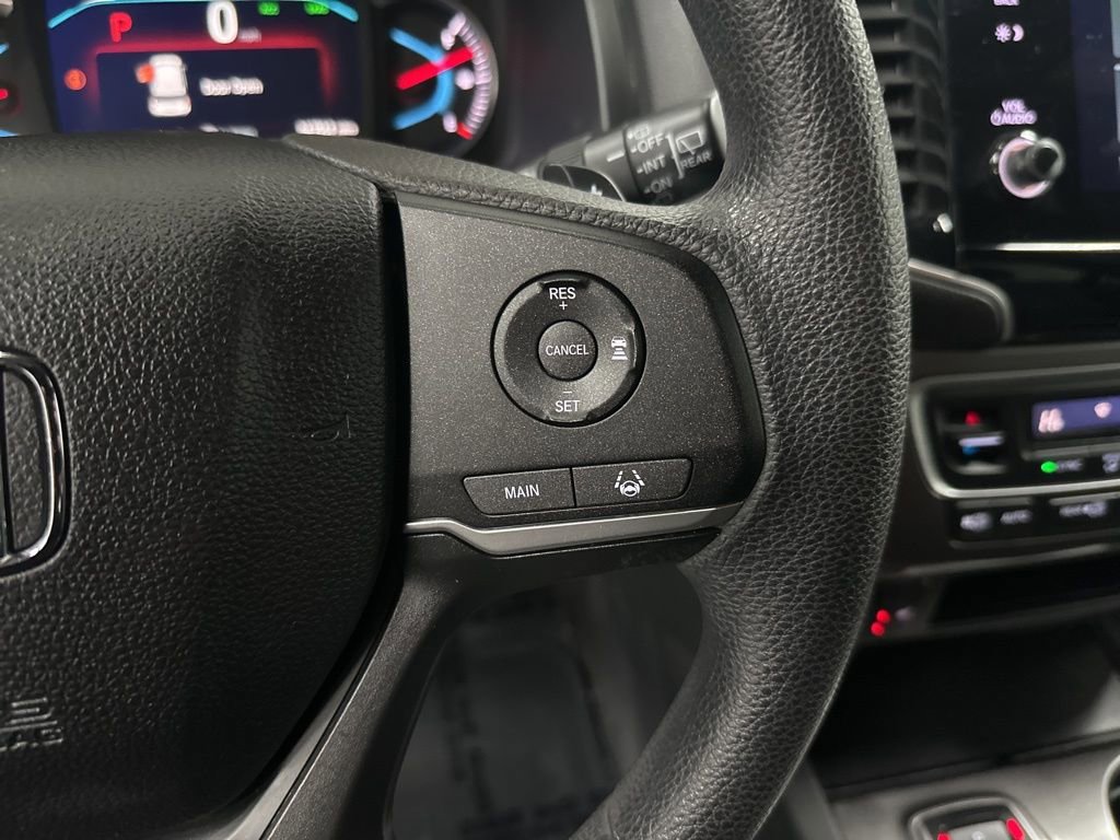 Used 2022 Honda Pilot Sport image 16