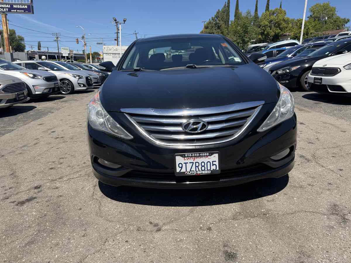 Used 2014 Hyundai Sonata Limited w/ Technology Package 05 FWD image 2