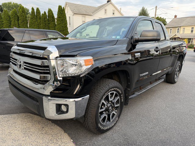 Used 2017 Toyota Tundra SR5 w/ TRD Off Road Package AWD/4WD image 1
