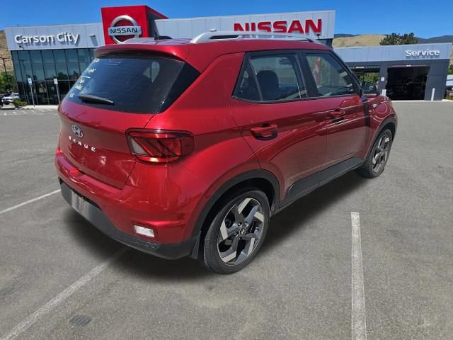 Used 2023 Hyundai Venue SEL FWD image 8