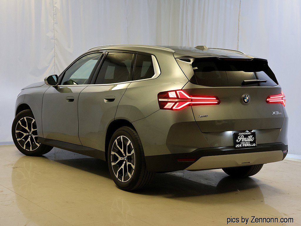 Used 2025 BMW X3 xDrive30i image 9