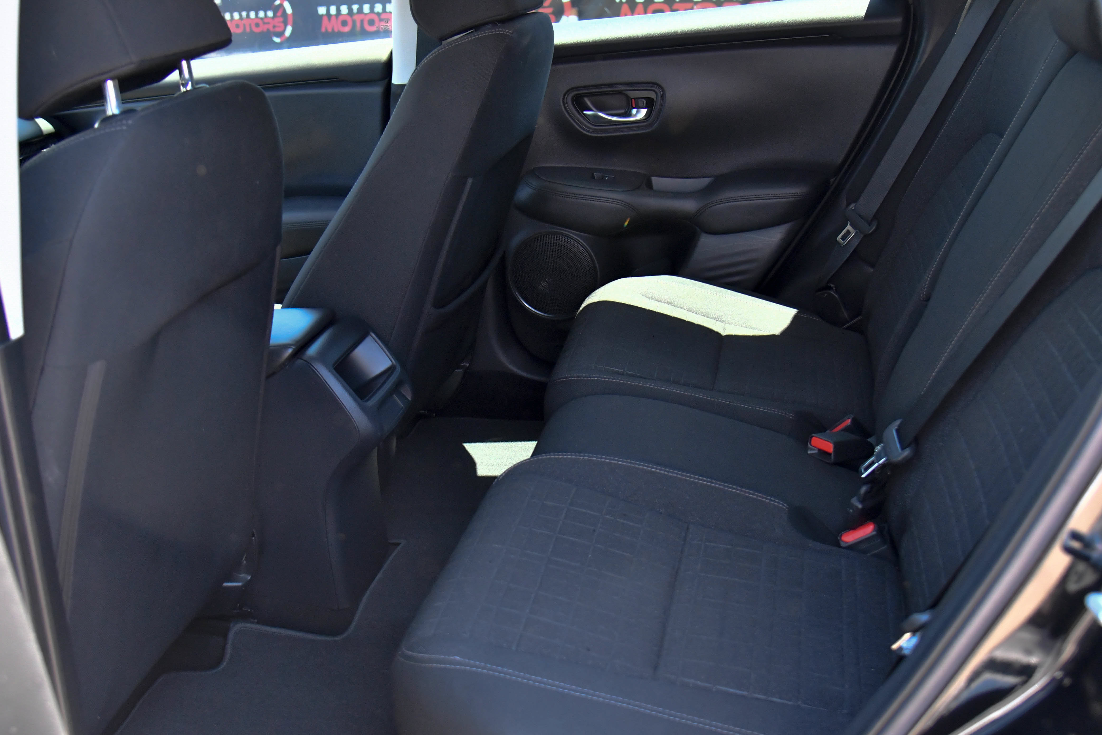 Used 2024 Honda HR-V LX image 33