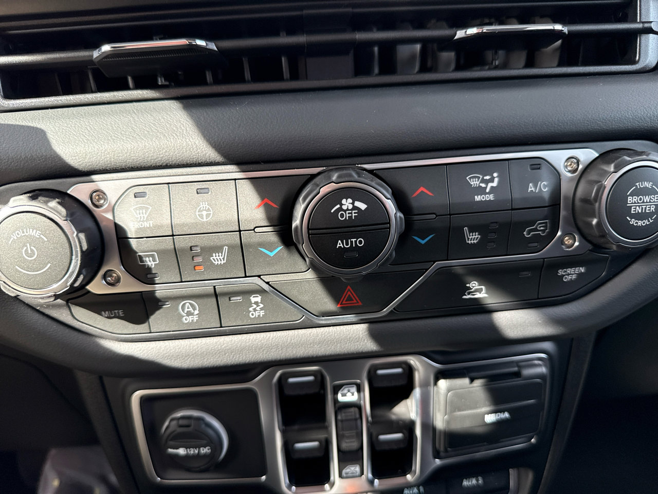 New 2026 Jeep Gladiator Rubicon image 32