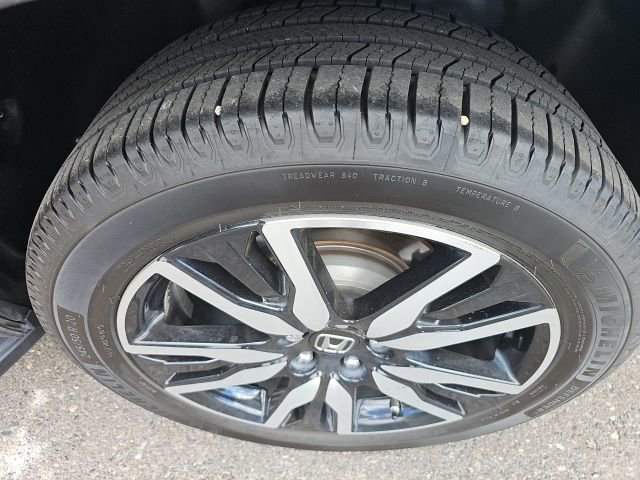 Used 2021 Honda Pilot Elite image 22