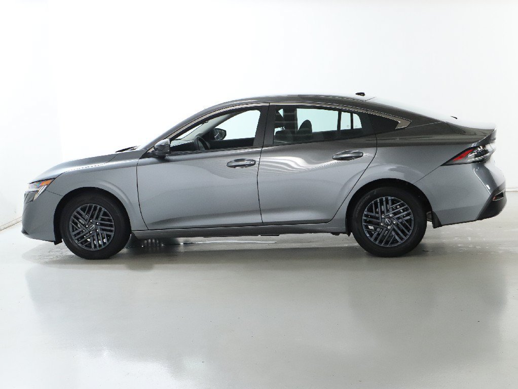Certified 2026 Nissan Sentra SV w/ SV Convenience Package FWD image 38