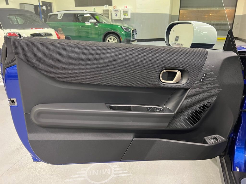 Certified 2025 MINI Cooper 2-Door Hardtop image 12