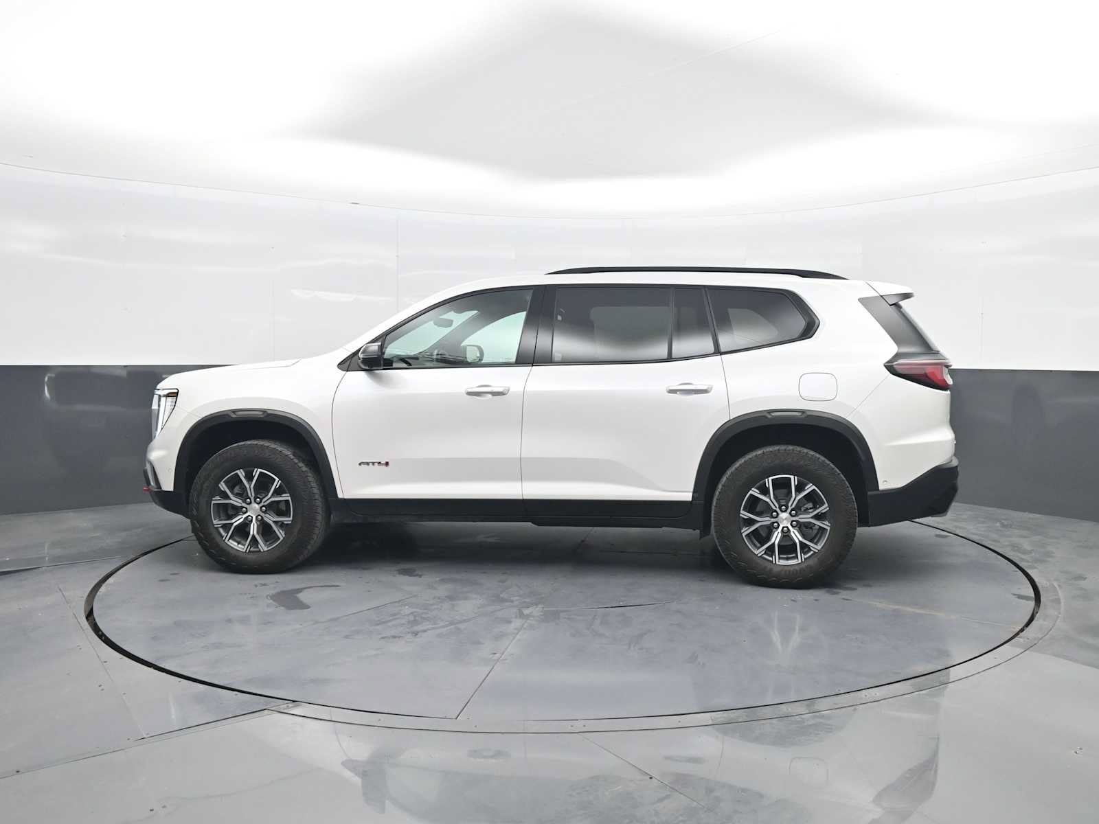 Used 2024 GMC Acadia AT4 w/ Super Cruise Package AWD/4WD image 5