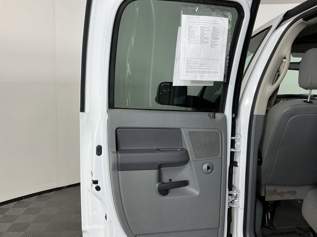Used 2007 Dodge Ram 3500 Truck SLT w/ Quad Cab Big Horn Value Group AWD/4WD image 18