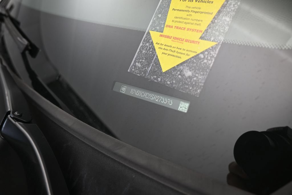 Used 2025 Chevrolet Suburban LT RWD image 19