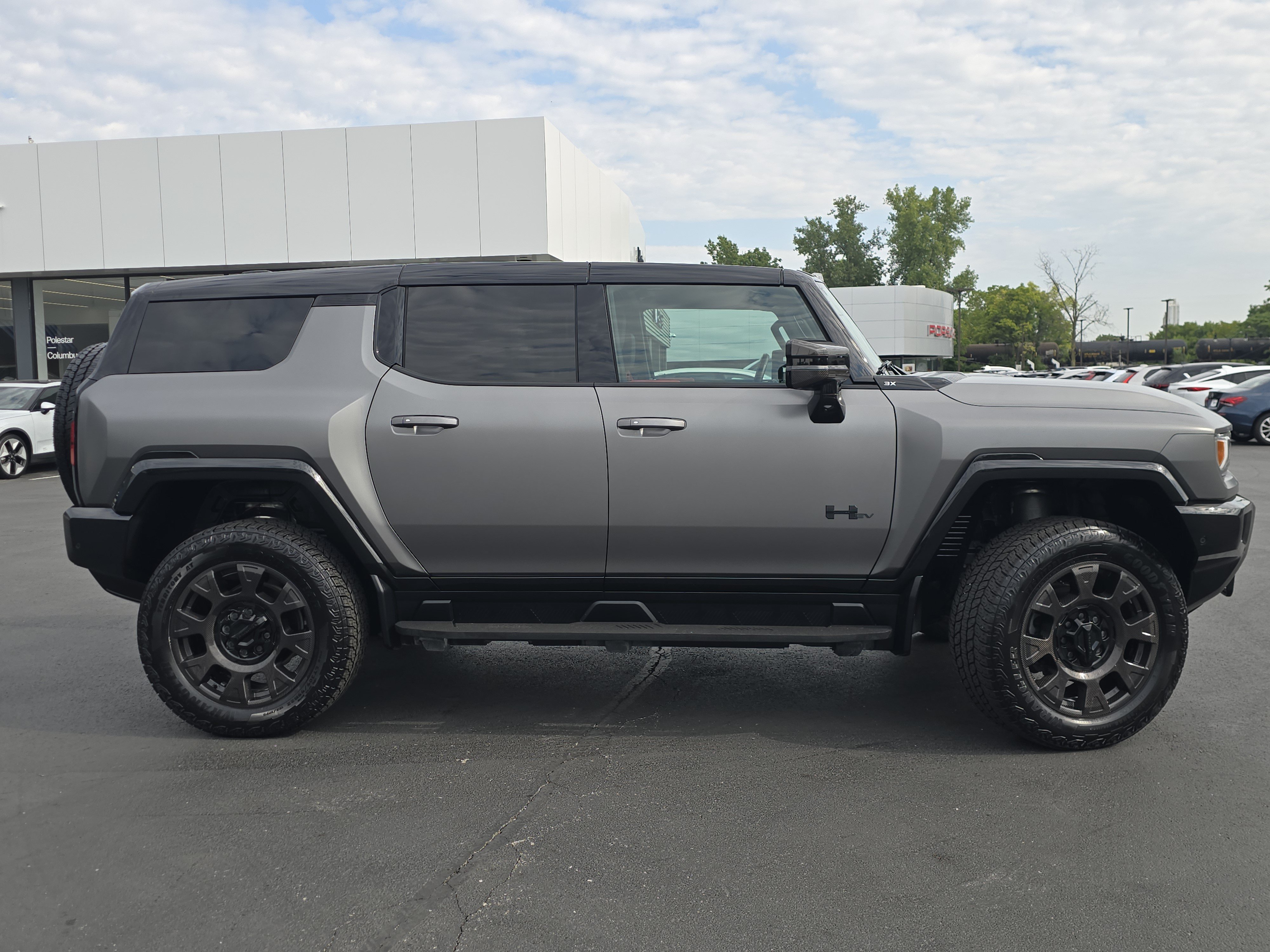 Used 2026 GMC Hummer EV 3X w/ Carbon Fiber Edition Package AWD/4WD image 8