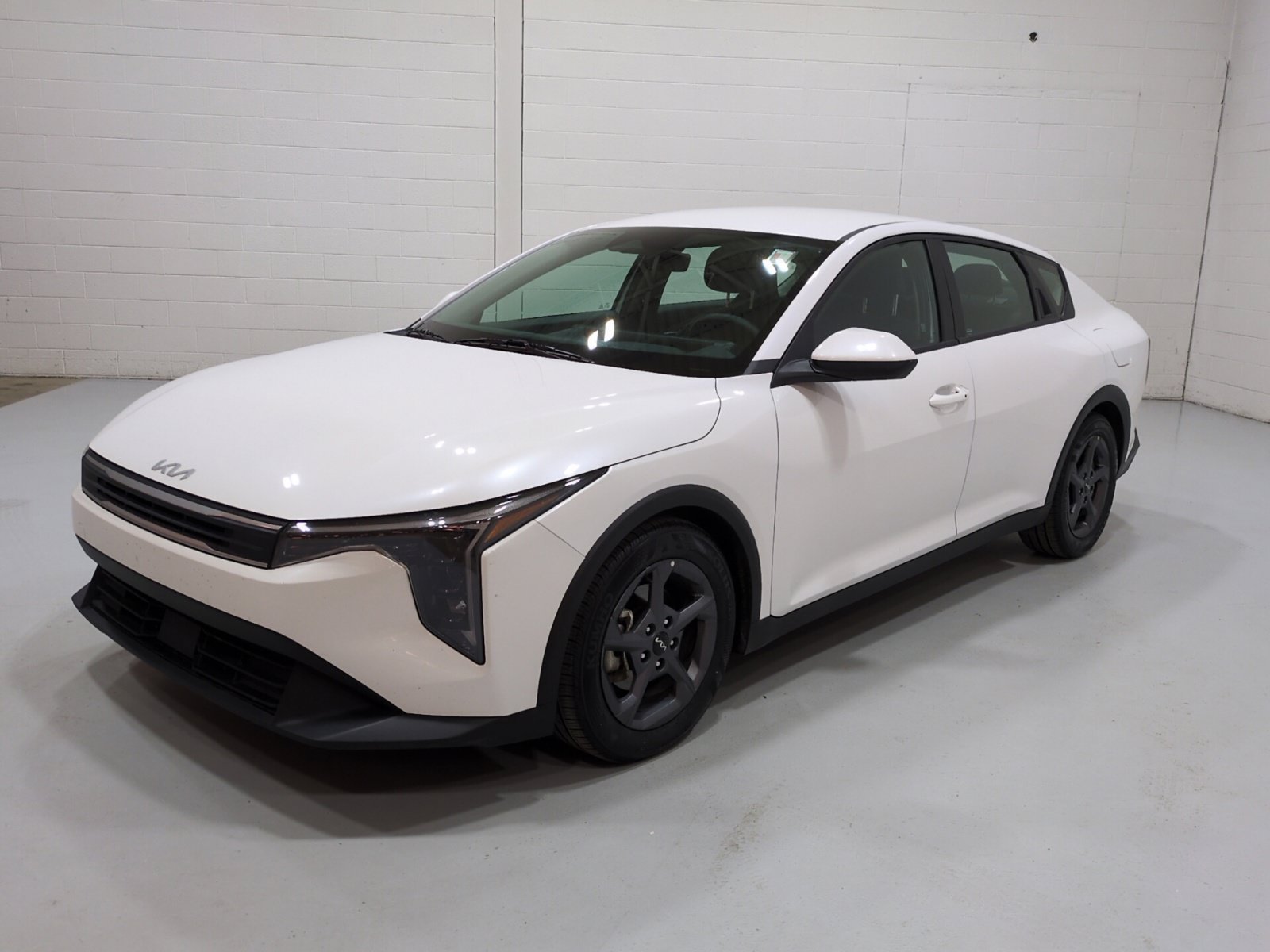 Certified 2025 Kia K4 FWD image 7