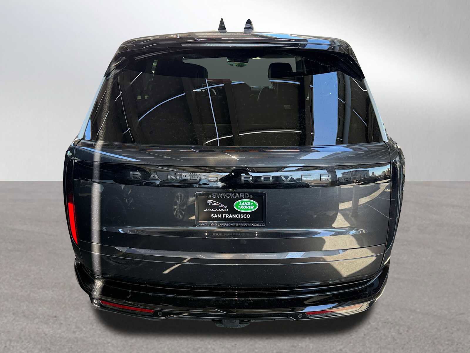 New 2025 Land Rover Range Rover Long Wheelbase SE image 6