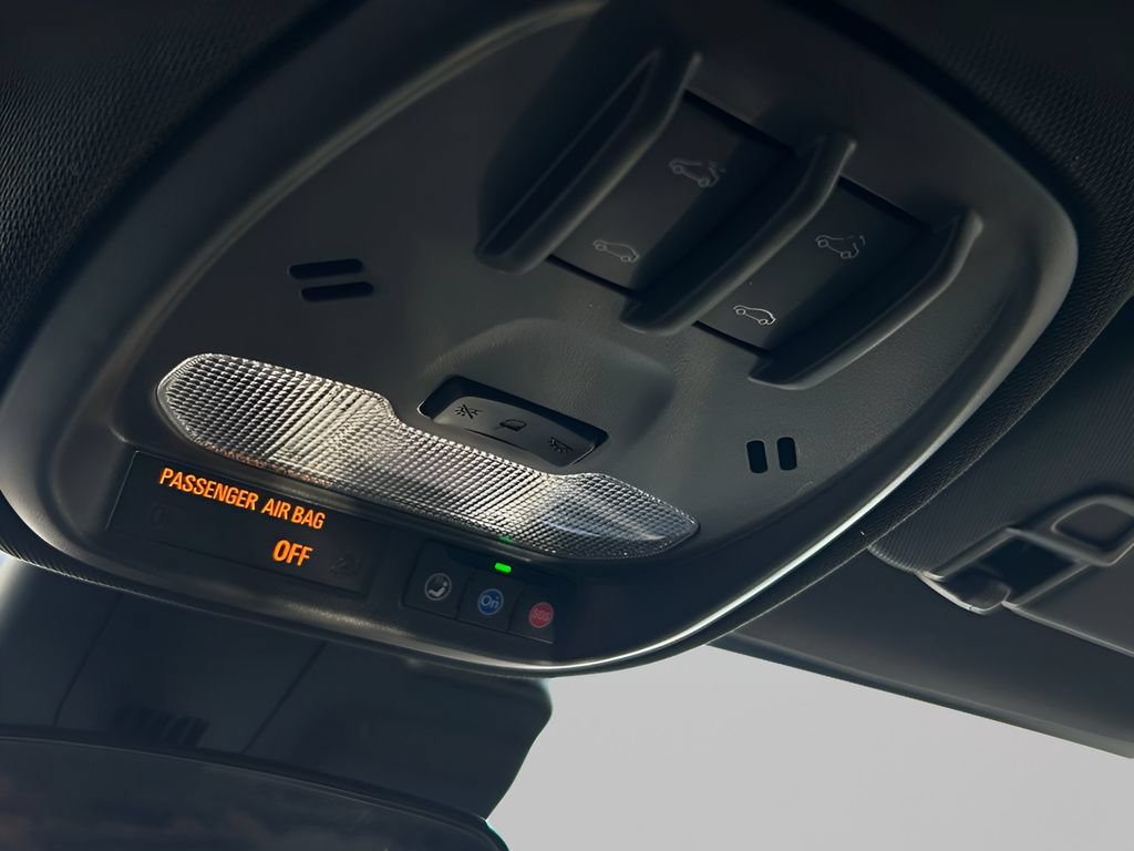 Used 2025 Buick Envista Sport Touring w/ Convenience I Package FWD image 26