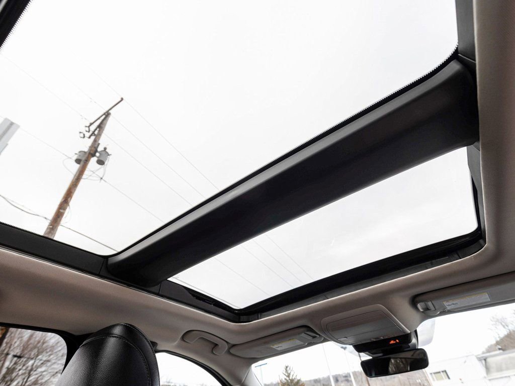 Used 2025 MAZDA CX-50 AWD 2.5 Hybrid w/ Premium Pkg image 33