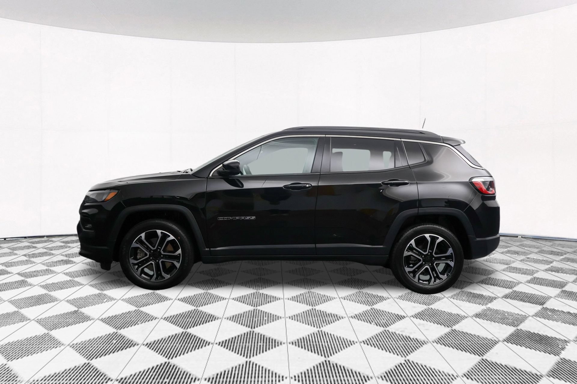 Used 2023 Jeep Compass Limited AWD/4WD image 41