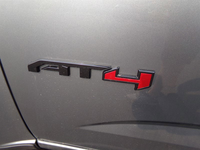 Used 2022 GMC Canyon AT4 image 11