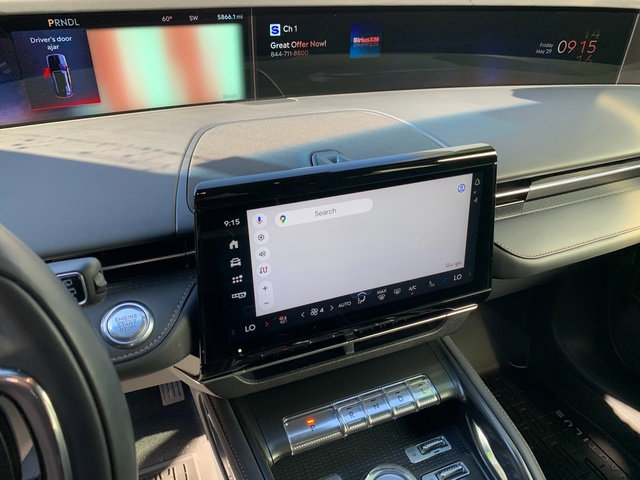 Certified 2024 Lincoln Nautilus Premier w/ Jet Appearance Package AWD/4WD image 27