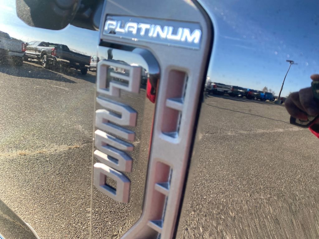 Used 2025 Ford F250 Platinum AWD/4WD image 34