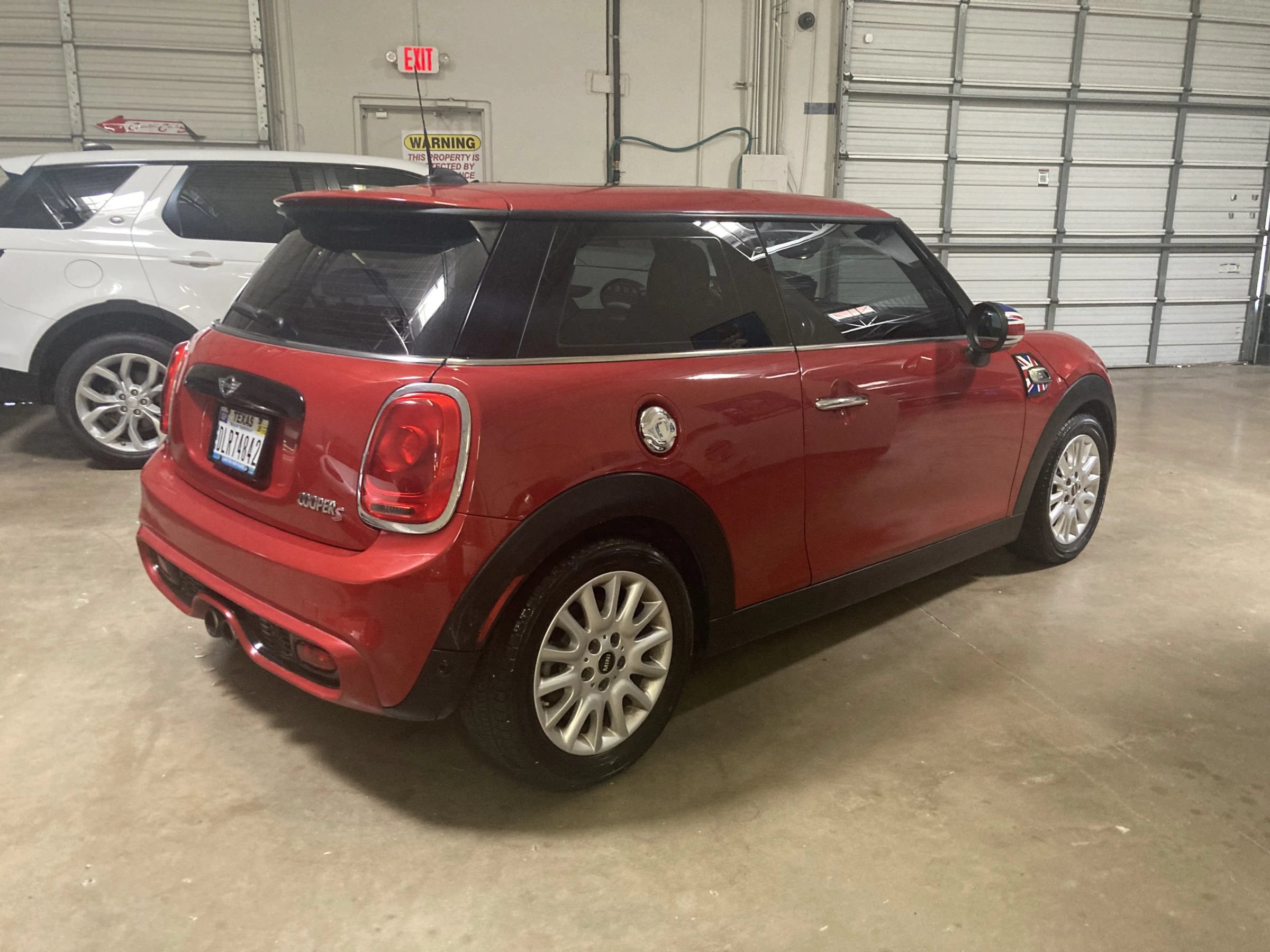 Used 2014 MINI Cooper S FWD image 2