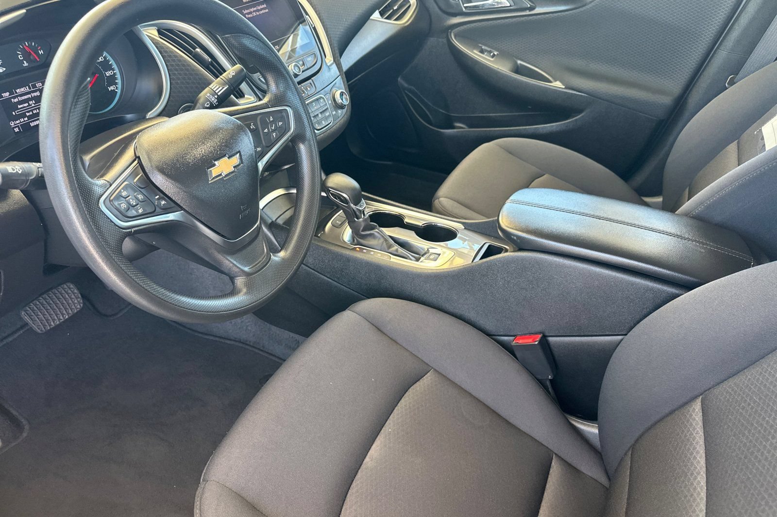Used 2025 Chevrolet Malibu LT FWD image 10