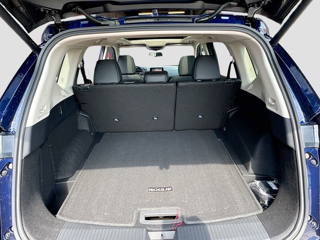 Used 2025 Nissan Rogue SV w/ SV Premium Package image 22