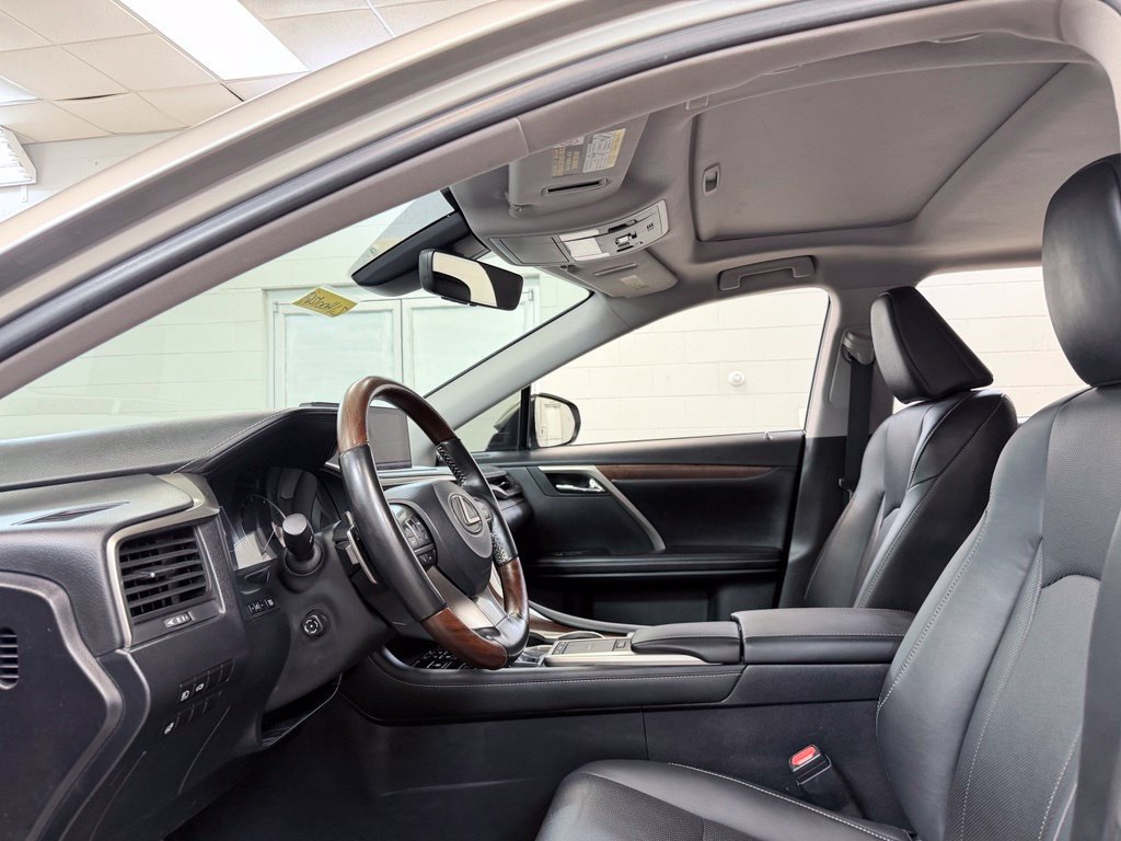 Used 2020 Lexus RX 350L Premium w/ Premium Package AWD/4WD image 15