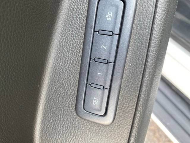 Used 2019 GMC Yukon XL SLT AWD/4WD image 21
