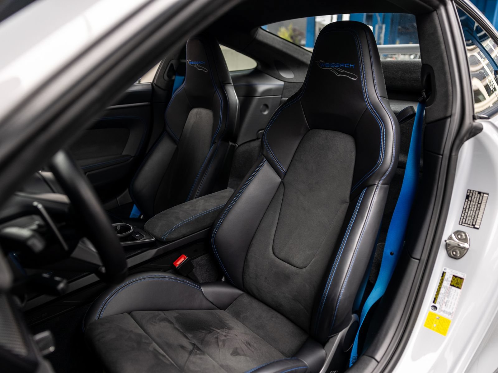 Certified 2025 Porsche 911 GT3 RWD image 5