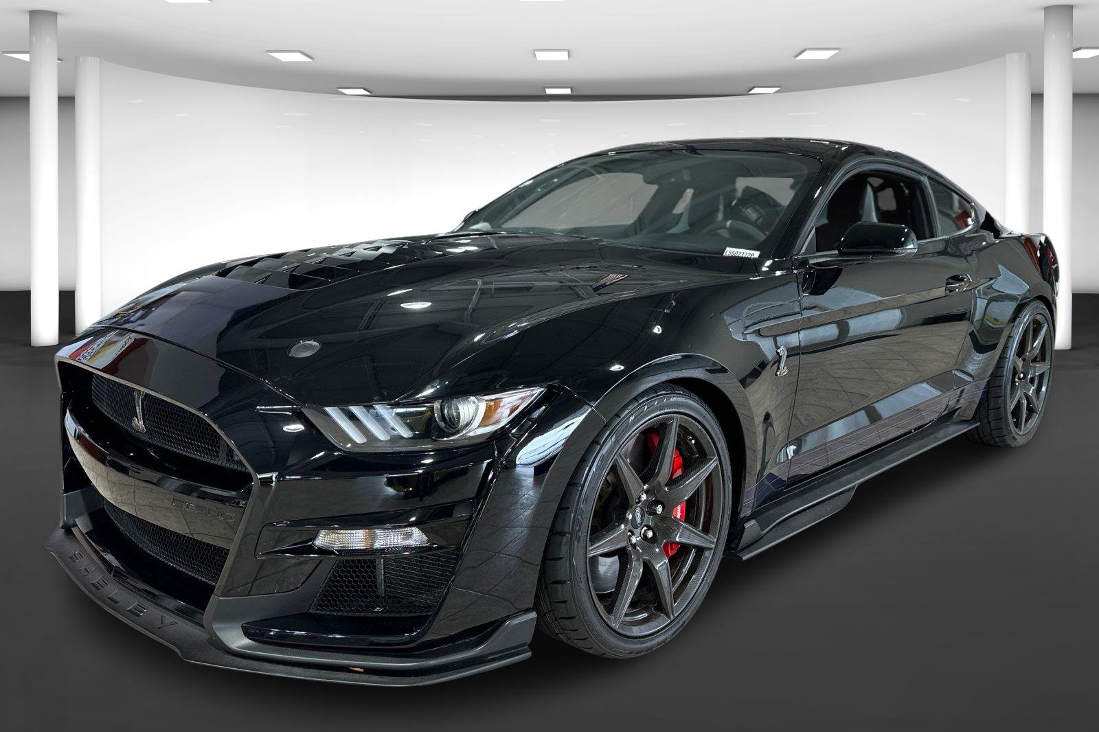 Used 2020 Ford Mustang Shelby GT500 w/ Carbon Fiber Track Pack image 2