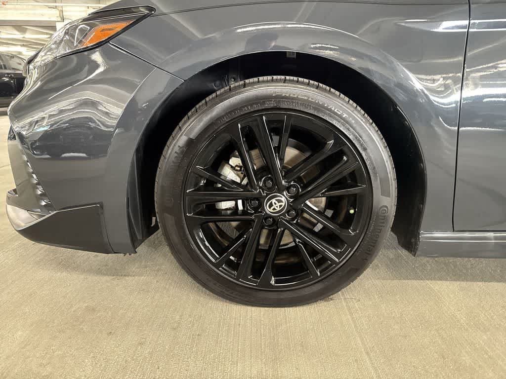 Used 2025 Toyota Camry SE FWD image 10
