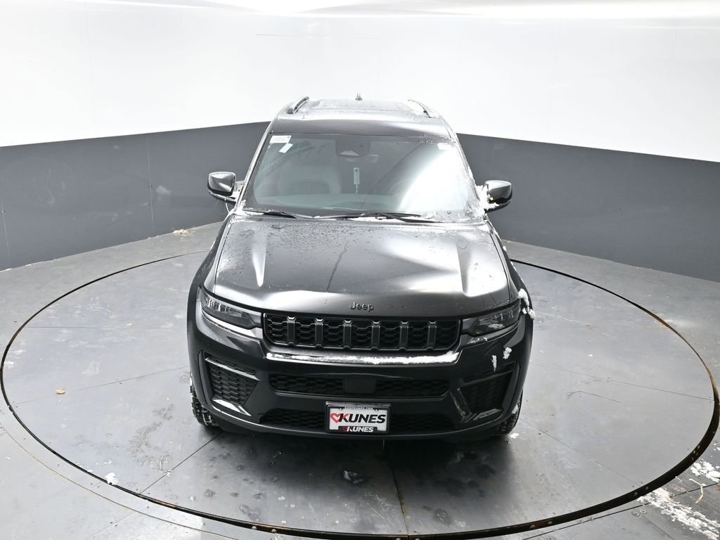 New 2026 Jeep Grand Cherokee Altitude image 32