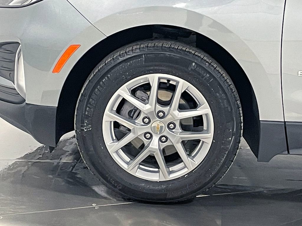 Used 2024 Chevrolet Equinox LT image 35