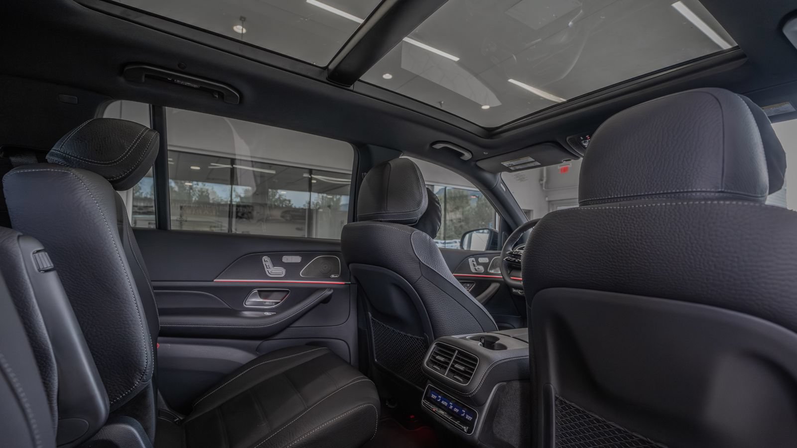 New 2026 Mercedes-Benz GLS 450 4MATIC image 28