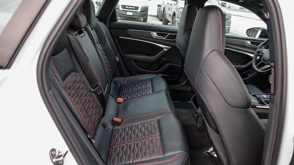 Used 2021 Audi RS 6 w/ Executive Package AWD/4WD image 20