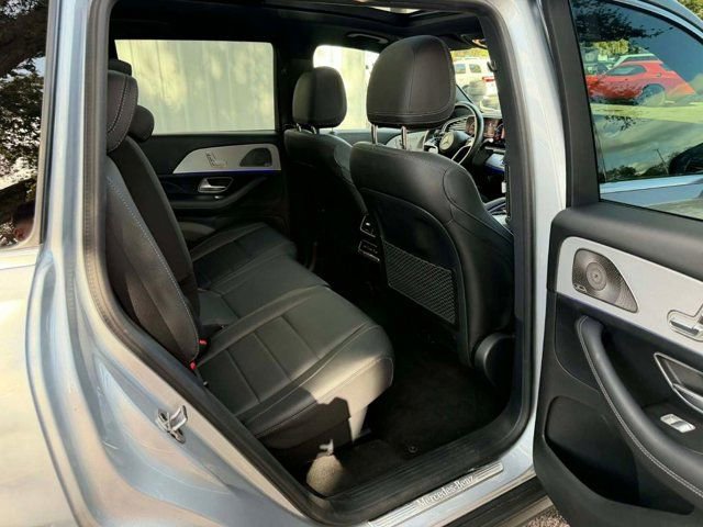 Used 2024 Mercedes-Benz GLS 450 4MATIC image 31