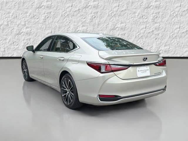 Used 2022 Lexus ES 300h w/ Premium Package FWD image 5