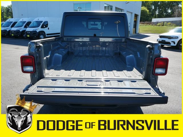Used 2023 Jeep Gladiator Sport AWD/4WD image 12